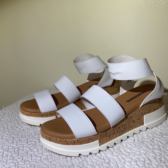 SOLD - Picture 2 of 3